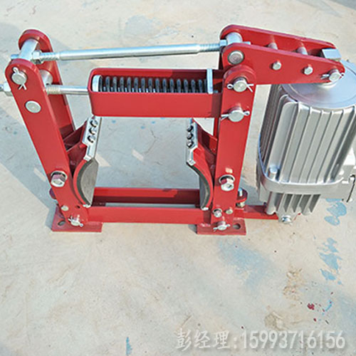 使用行車制動(dòng)器時(shí)需要注意哪些細(xì)節(jié)